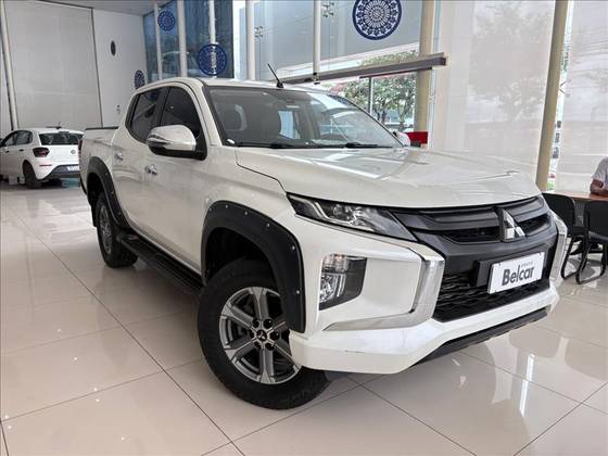 MITSUBISHI L200 TRITON 2.4 16V TURBO DIESEL SPORT HPE CD 4P 4X4 AUTOMÁTICO